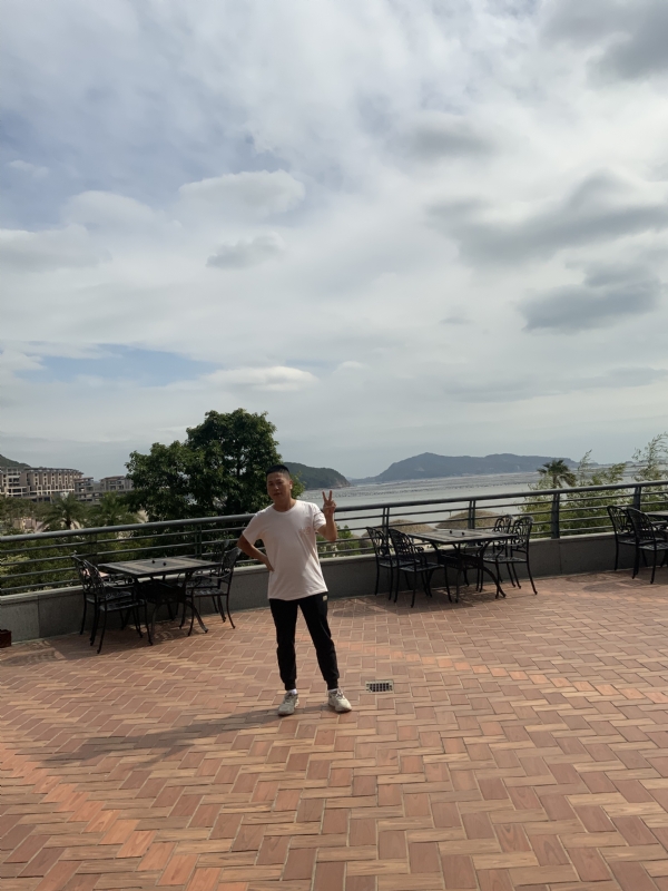 心酸瑟果的第一张照片--宁德残疾人相亲网